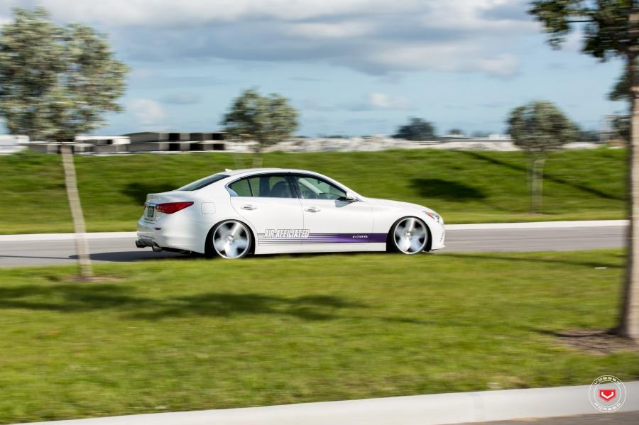  Infiniti Q50 on Vossen Wheels (VPS-318) 2017 года  (фото 61 из 68)
